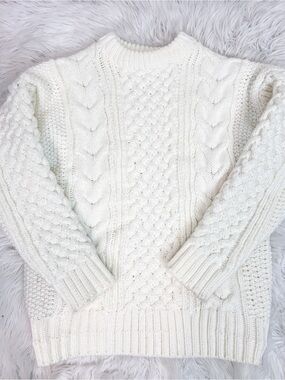 THE IRISH STORE OFF-WHITE TRADITIONAL ARAN CREWNECK SWEATER PULLOVER SZ MEDIUM